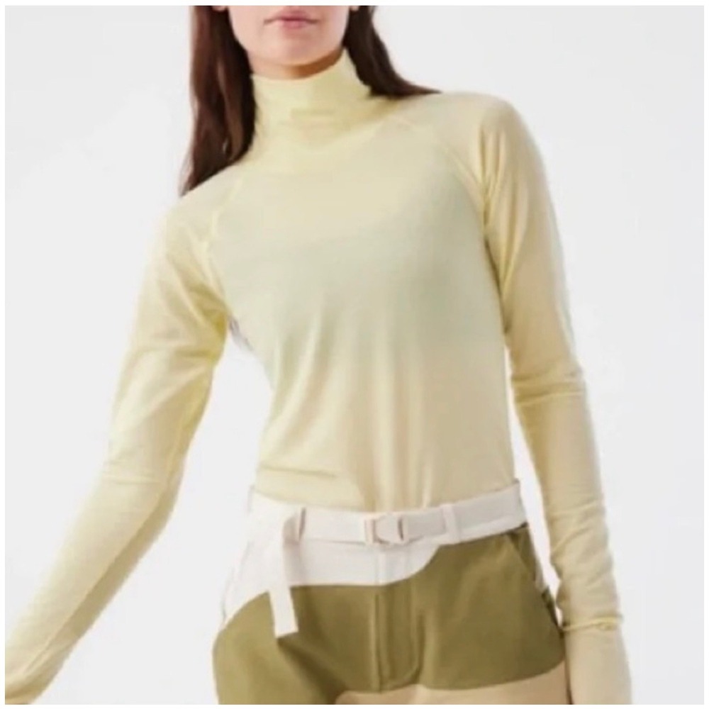 Outdoor Voices Light Yellow Long Sleeve Turtleneck Top
